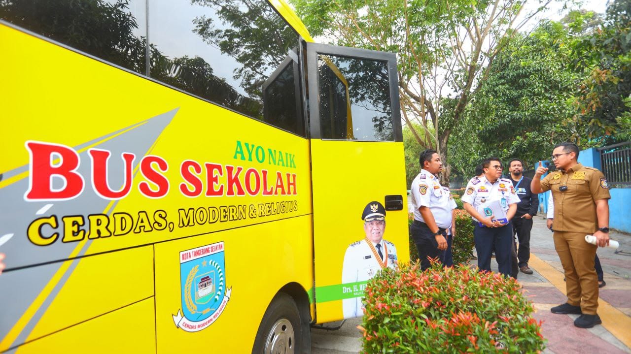 Siap Difungsikan Antar Jemput Sekolah, Wakil Walikota Tangsel Pilar Pastikan Kesiapan Bus Trans Anggrek