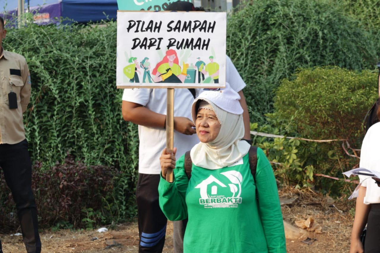 Peringati World Cleanup Day, Benyamin Ajak Masyarakat Pilah Sampah dari Rumah