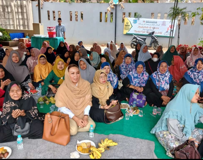 Caleg Gerindra Dapil 5 Pondok Aren Tangsel Indah Sri Rejeki Penuhi Undangan Peringatan Maulid Dari Masyarakat Parigi Pondok Aren