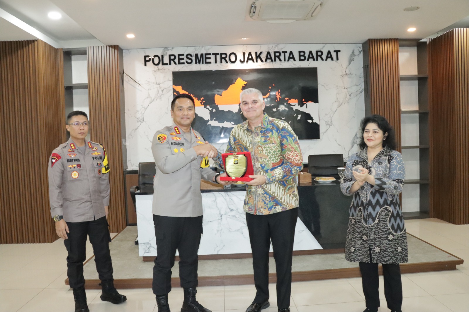 Kolaborasi Polres Metro Jakarta Barat, OUR, dan WCR Gelar Pelatihan Kepolisian