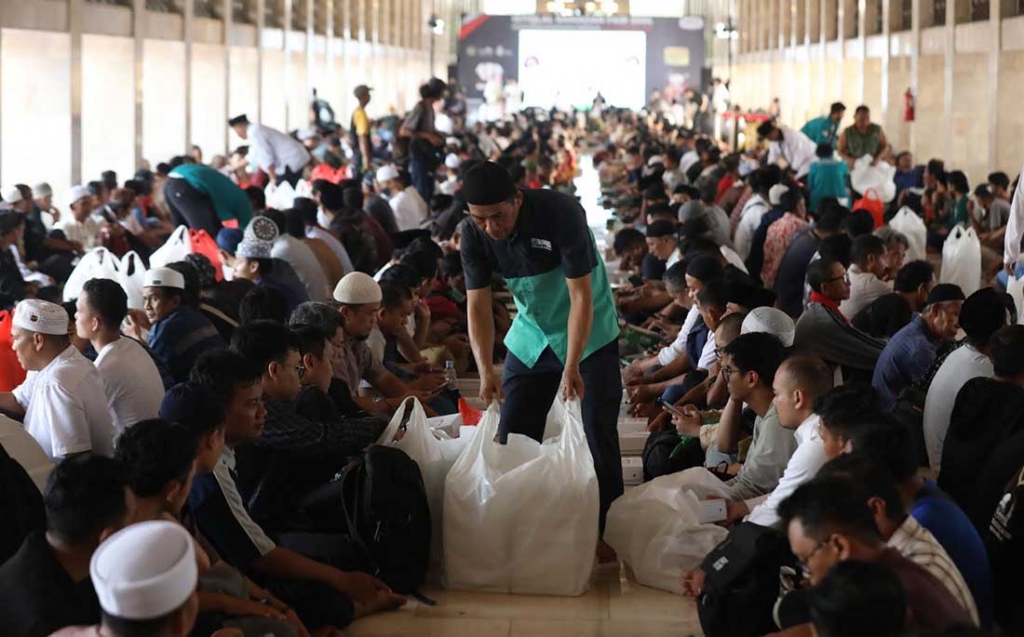 Masjid Istiqlal Sediakan 6.000 Box Takjil Setiap Hari Selama Ramadhan