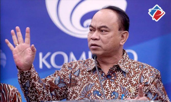 Budi Arie Selaku Menkominfo Bela Perjalanan Kaesang dan Erina Dengan Jet Pribadi