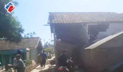 Bangunan Rumah dan Sekolah di Garut Rusak Terdampak Gempa Bandung siang ini