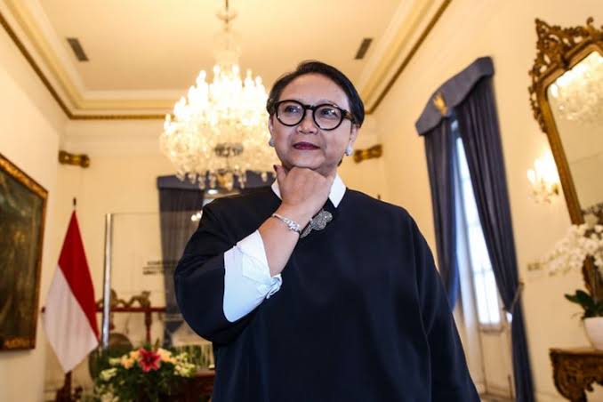 Retno Marsudi Mengatakan Sedikitnya 20 WNI sudah dievakuasi dari Lebanon