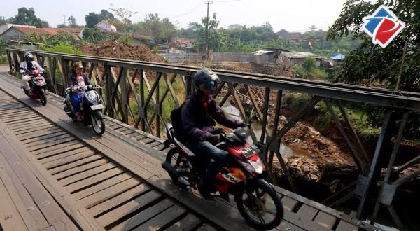 HINDARI LAKA, PEMBANGUNAN JEMBATAN KALI ANGKE JALAN SUMATERA TERUS DIKEBUT