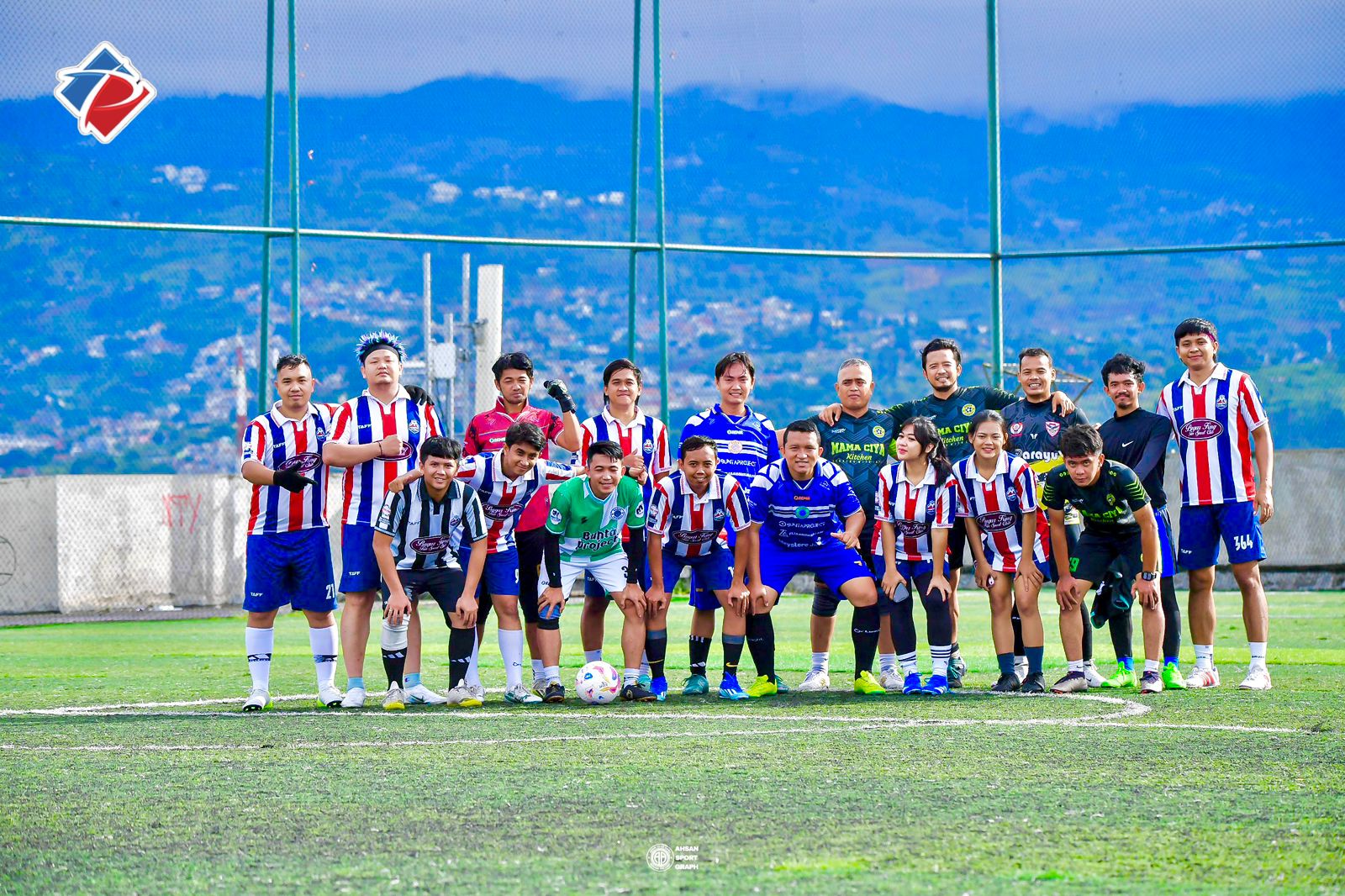 Lakukan Internal Match Antar Komunitas Bola di Bandung, BugarKing FC tantang Haben Mengbal FC
