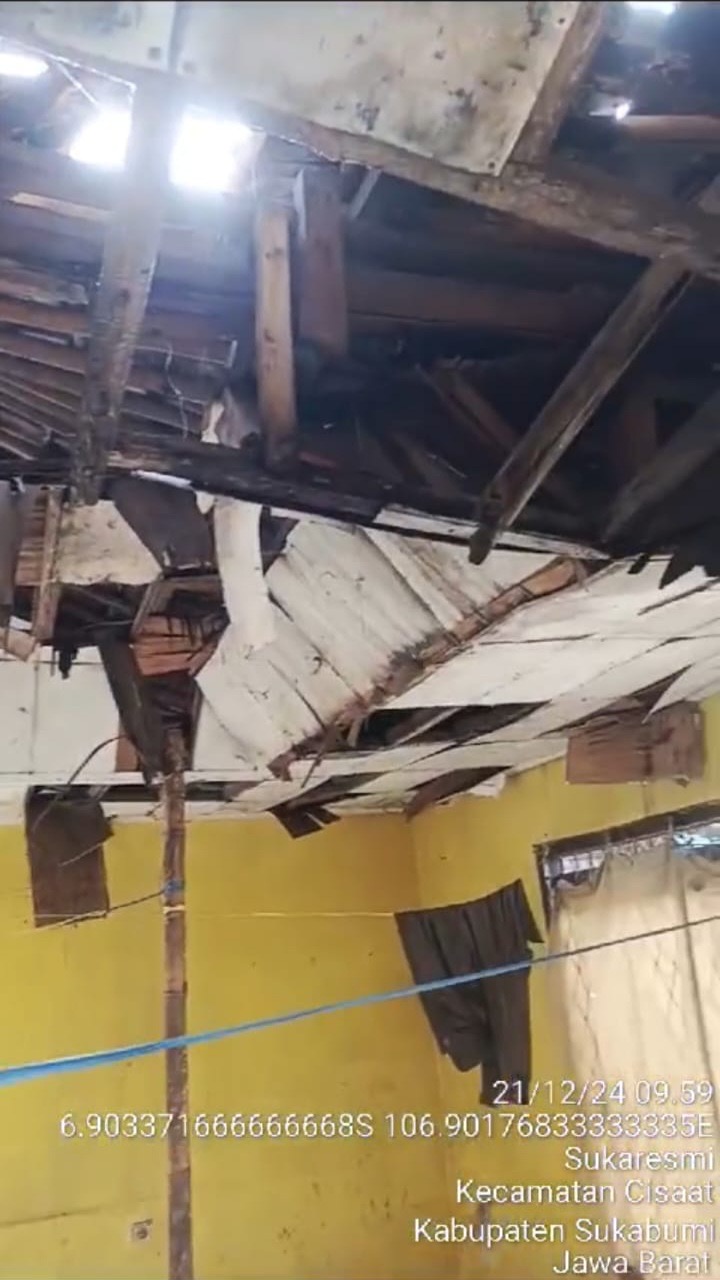 DPC.AWIBB Sukabumi Raya Konfirmasi Prihal Kondisi Rumah Salahsatu Warga Desa Sukaresmi, Ini Keterangan Kades
