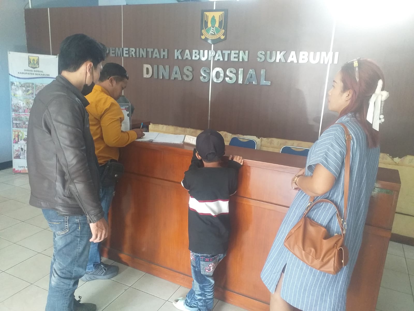 DPC AWIBB Sukabumi Raya Berkoordinasi Dengan Dinsos Kabupaten Sukabumi Perihal Kondisi Anak Dibawah Umur Yang Diduga Terganggu Mental