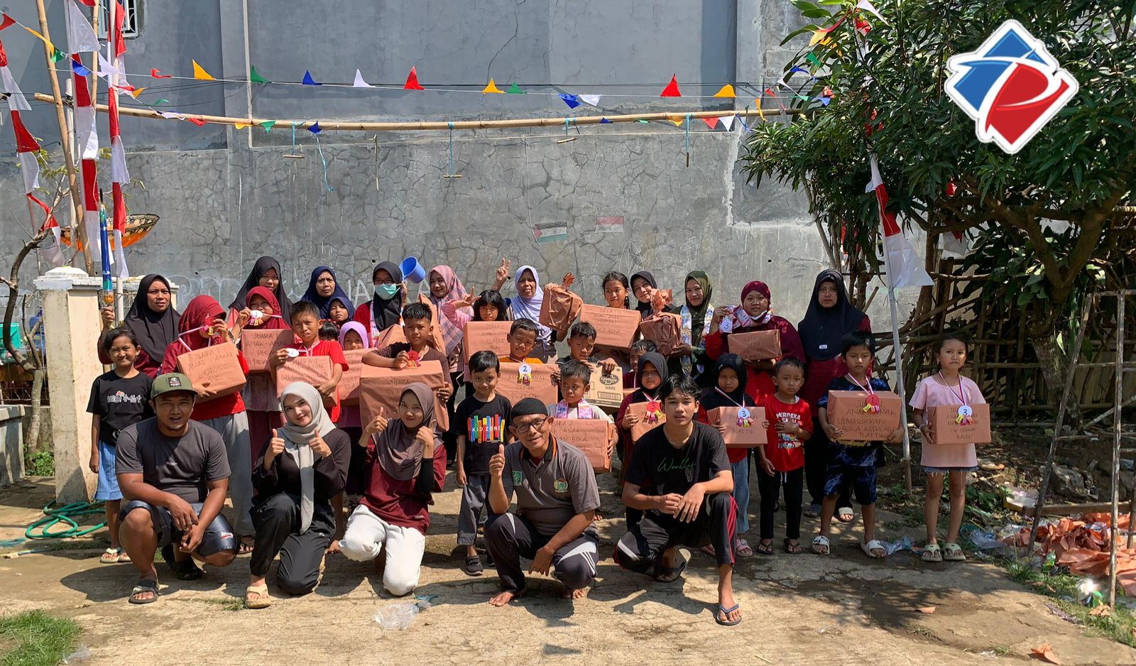 SEMARAKKAN HUT RI KE-80, TPQ DURROTUL HIKMAH WARUNGPRING ADAKAN LOMBA UNIK DAN SERU