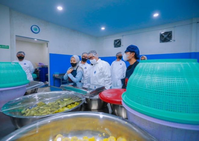 Wakil Wali Kota Tangsel Pilar Saga Tinjau Dapur MBG Ciater: Pastikan Proses Produksi Aman dan Higienis