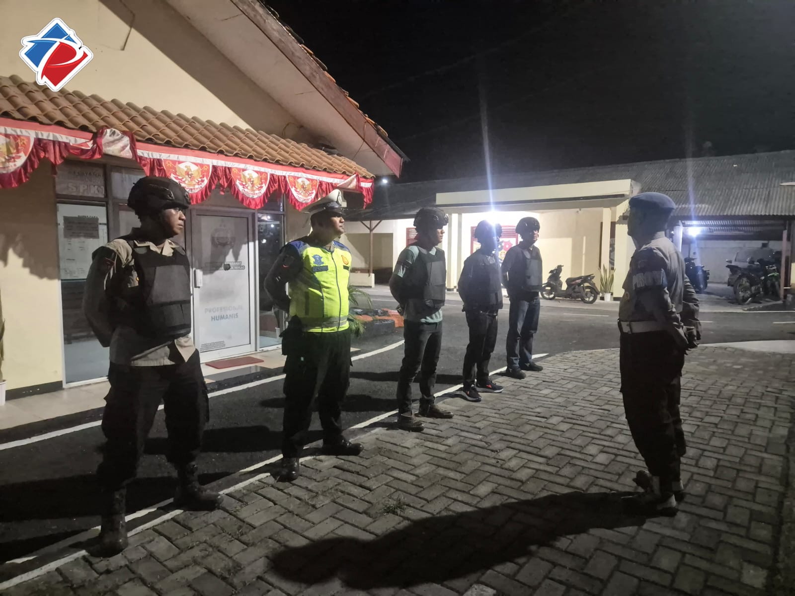 Polsek Kronjo Perketat Keamanan Lewat Apel Malam dan Patroli Gabungan