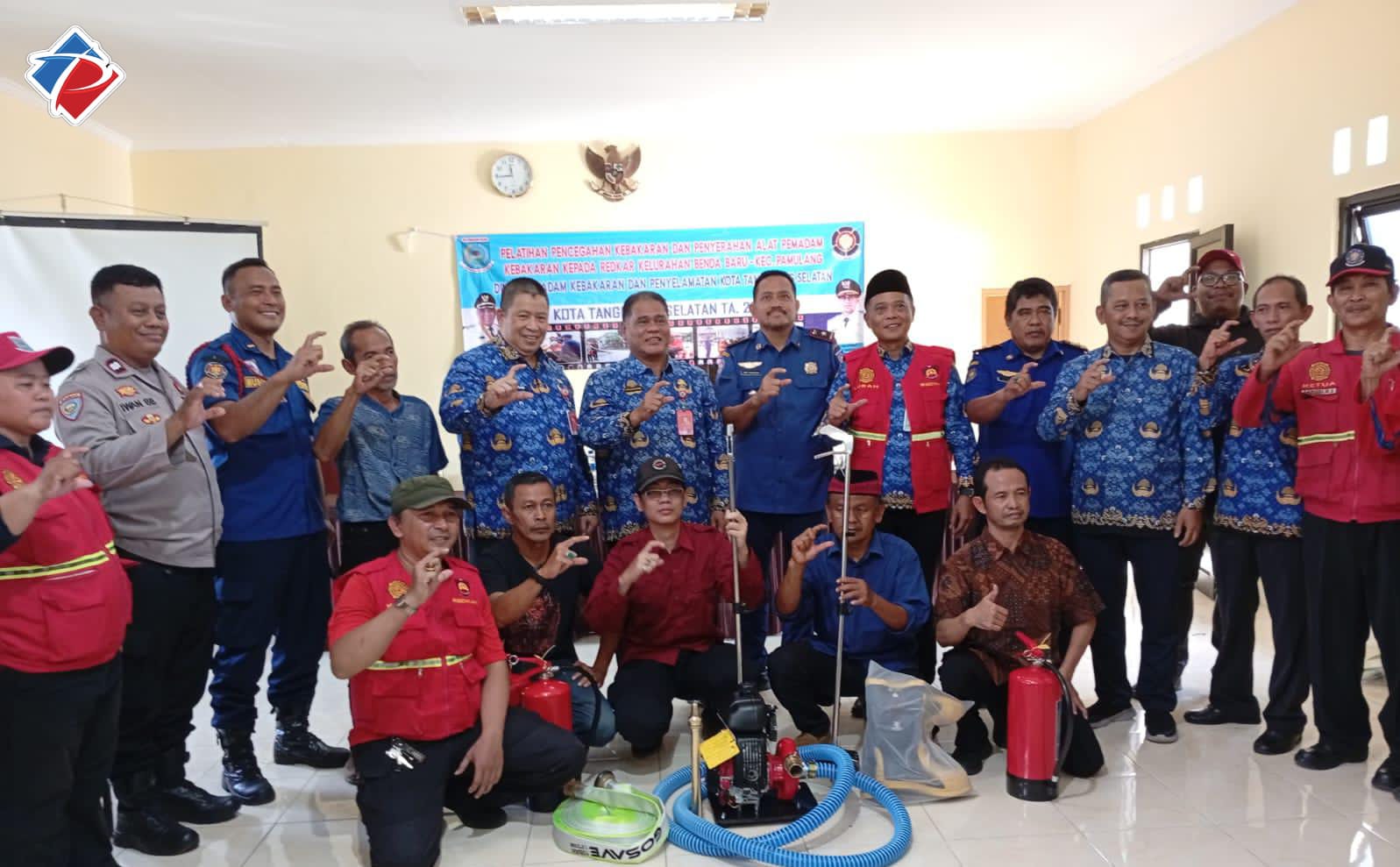 PELATIHAN PENCEGAHAN KEBAKARAN DAN PENYERAHAN ALAT PEMADAM KEBAKARAN APAR