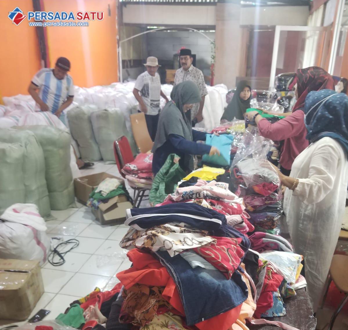 Dari Perantau Untuk Nagari : Perantau Salingka Danau Maninjau Galang Bantuan untuk Korban Banjir Bandang dan Longsor