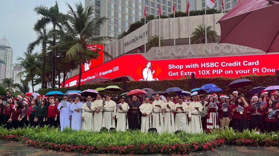 Kick Off Christmas Carol Colossal Berlangsung Meriah, Pramono–Rano Resmikan Semangat Natal Jakarta 2025