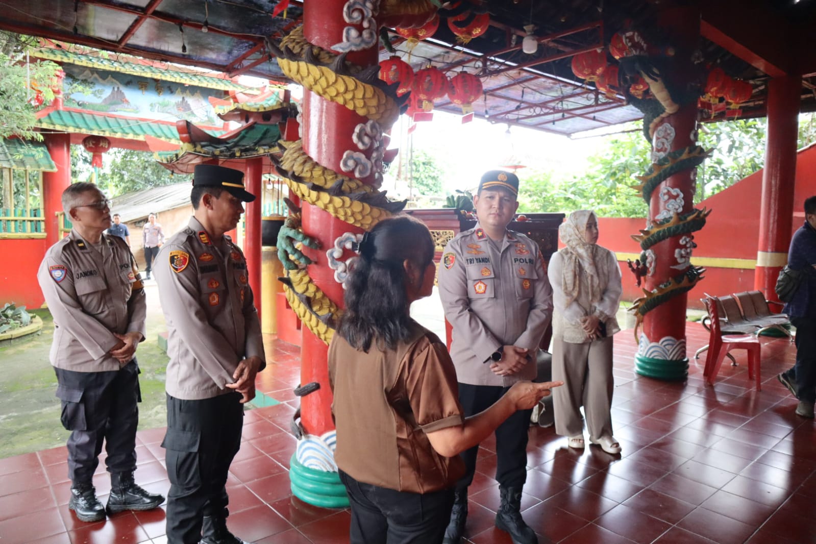 Wakapolres Tangsel Tinjau Perayaan Imlek 2577 di Vihara Bio Kanti Sara