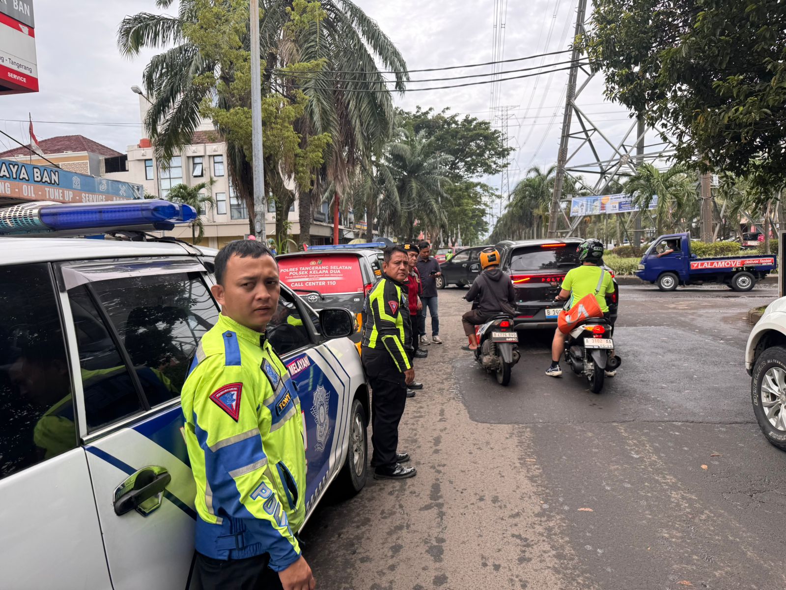 Sisir Jalanan Rawan, Patroli Mobile Pastikan Kelapa Dua Tetap Kondusif