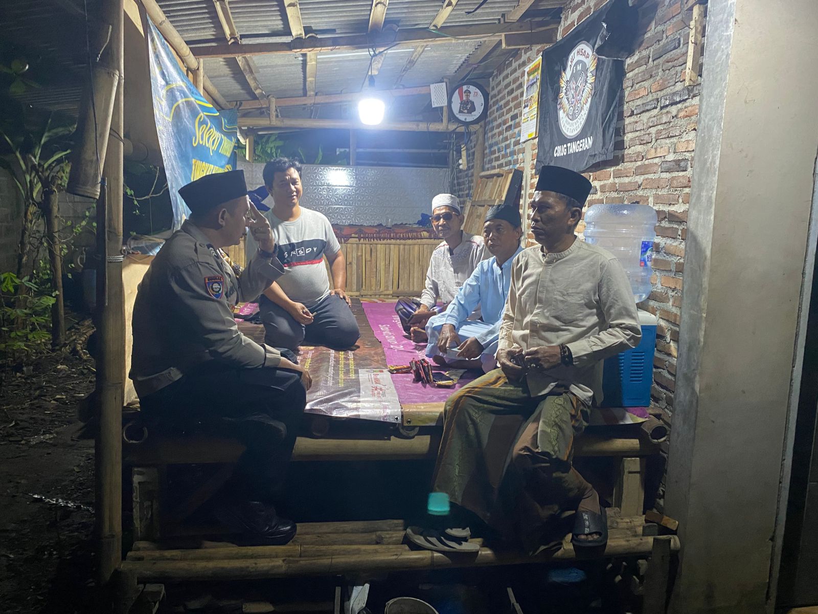 Sambang Pos Kamling Terpadu, Wujud Nyata Sinergi Polisi dan Warga Jaga Keamanan Lingkungan