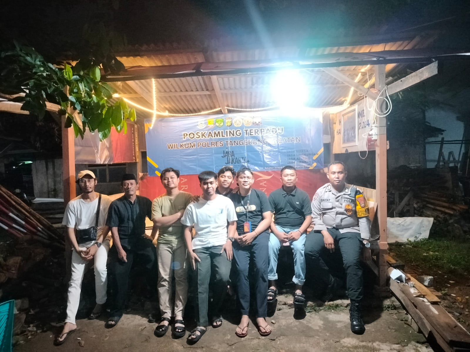 Bhabinkamtibmas Aktifkan Poskamling Terpadu, Warga Lengkong Gudang Diperkuat Jaga Keamanan Lingkungan