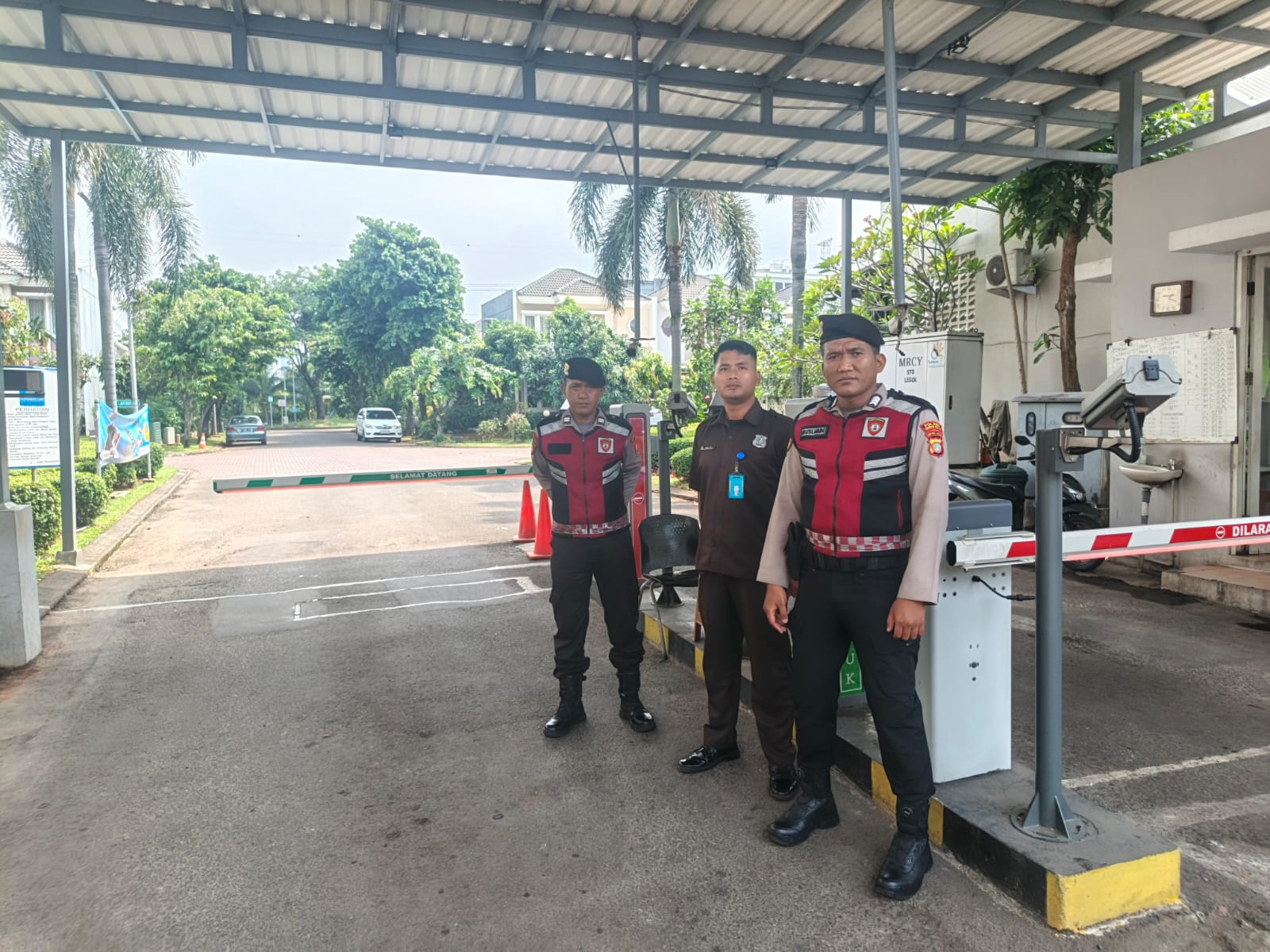 Patroli Strong Point Kelapa Dua, Polisi Perketat Pengamanan Permukiman dan Perbatasan Cegah Kejahatan