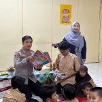 Kapolsek Curug Berikan Bantuan Buku dan Kursi Roda untuk Sekolah Khusus Pelangi Anakku