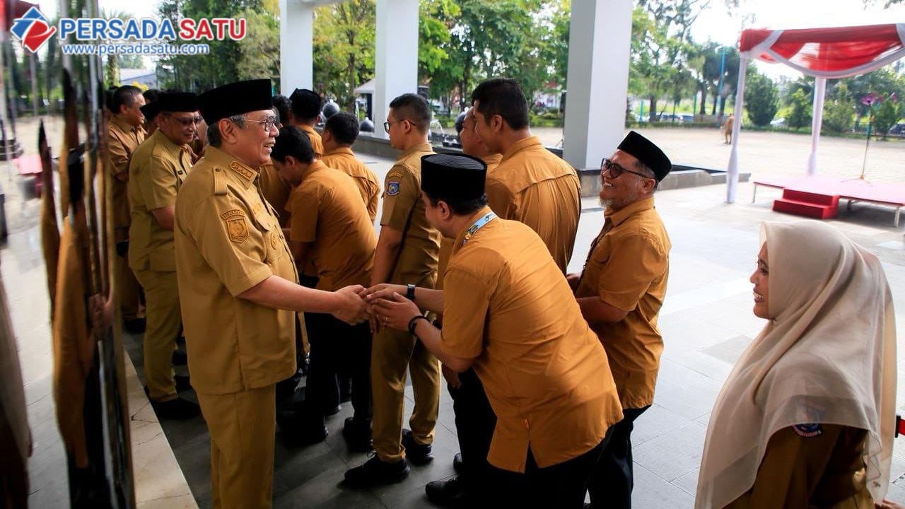Pemkot Tangsel Gelar Apel dan Halalbihalal, Benyamin Tekankan Kebersihan dan Efisiensi Anggaran