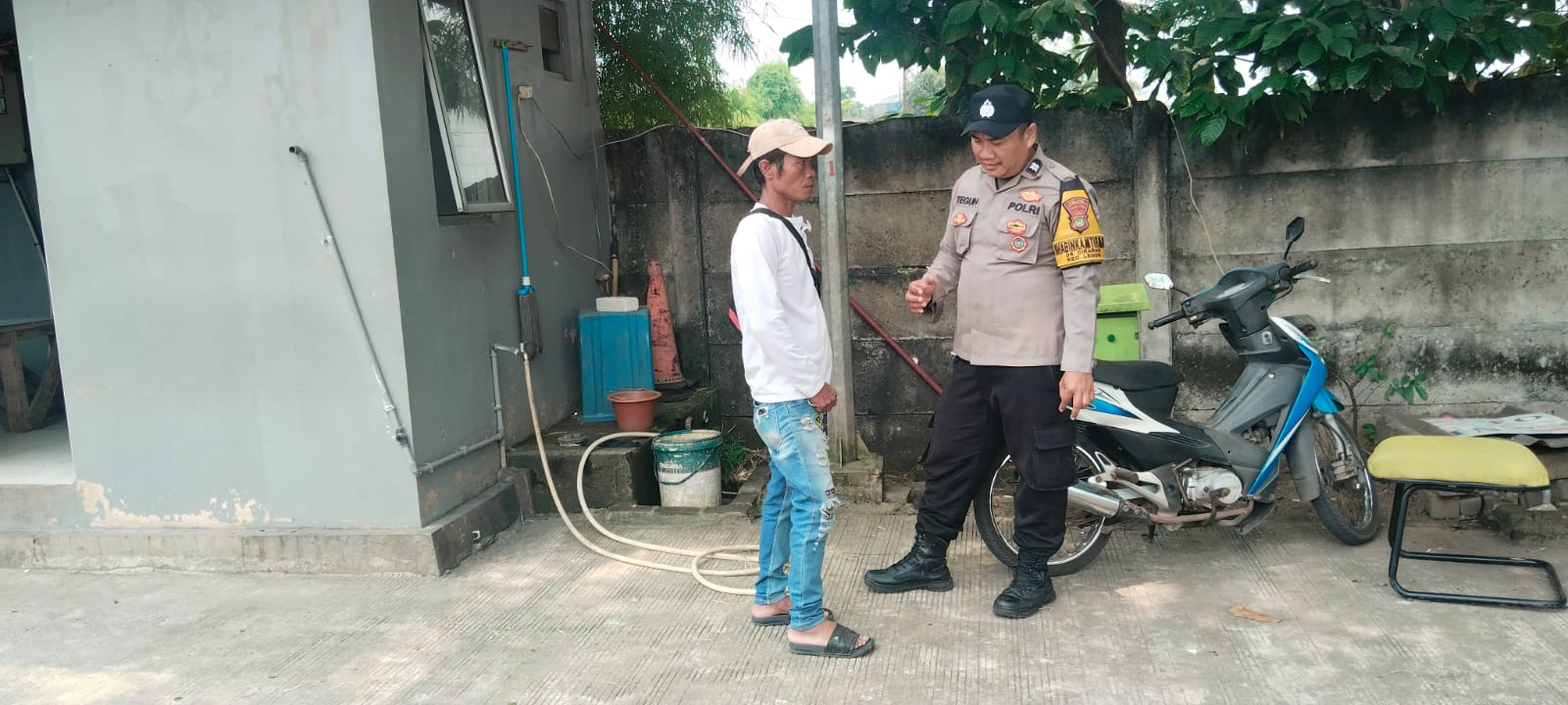 Cooling System, Bhabinkamtibmas Desa Cirarab Perkuat Sinergi Kamtibmas dengan Warga