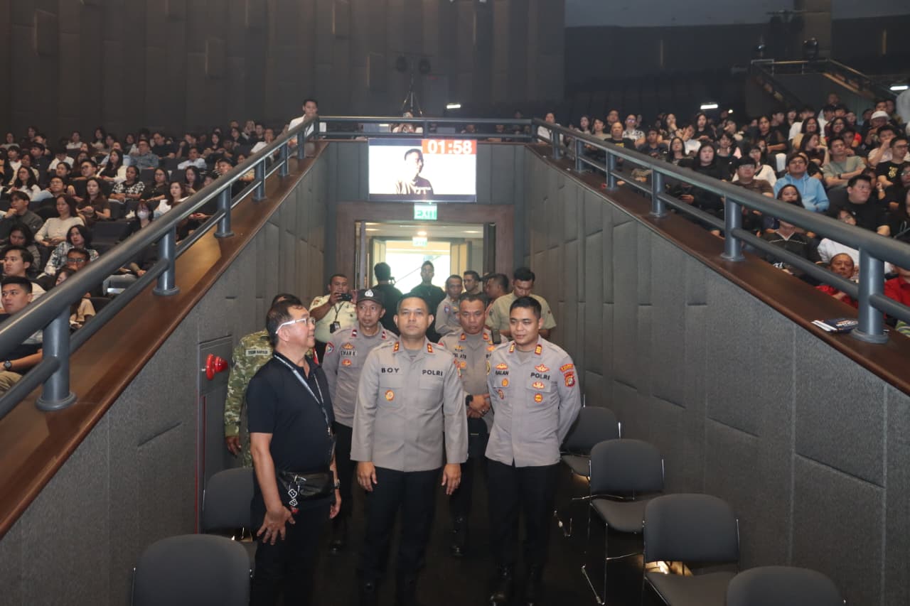 Kapolres Tangsel Tinjau Langsung Pengamanan Ibadah Paskah, Pastikan Umat Beribadah dengan Aman dan Khidmat