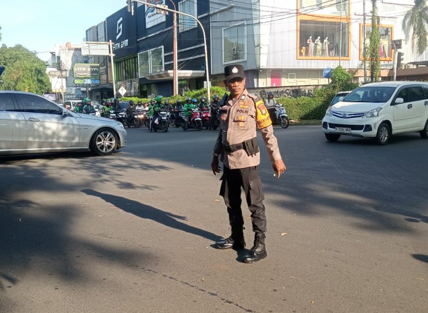 Strong Point Pagi Hari di Pondok Pucung, Lalu Lintas Ramai Lancar 