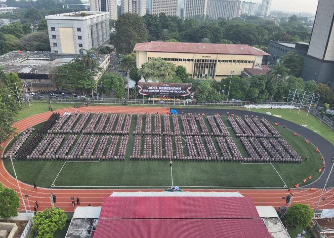 Kapolda Metro Jaya Pimpin Apel 2.098 Personel Brimob di Stadion Presisi, Tekankan Sikap Disiplin dan Humanis