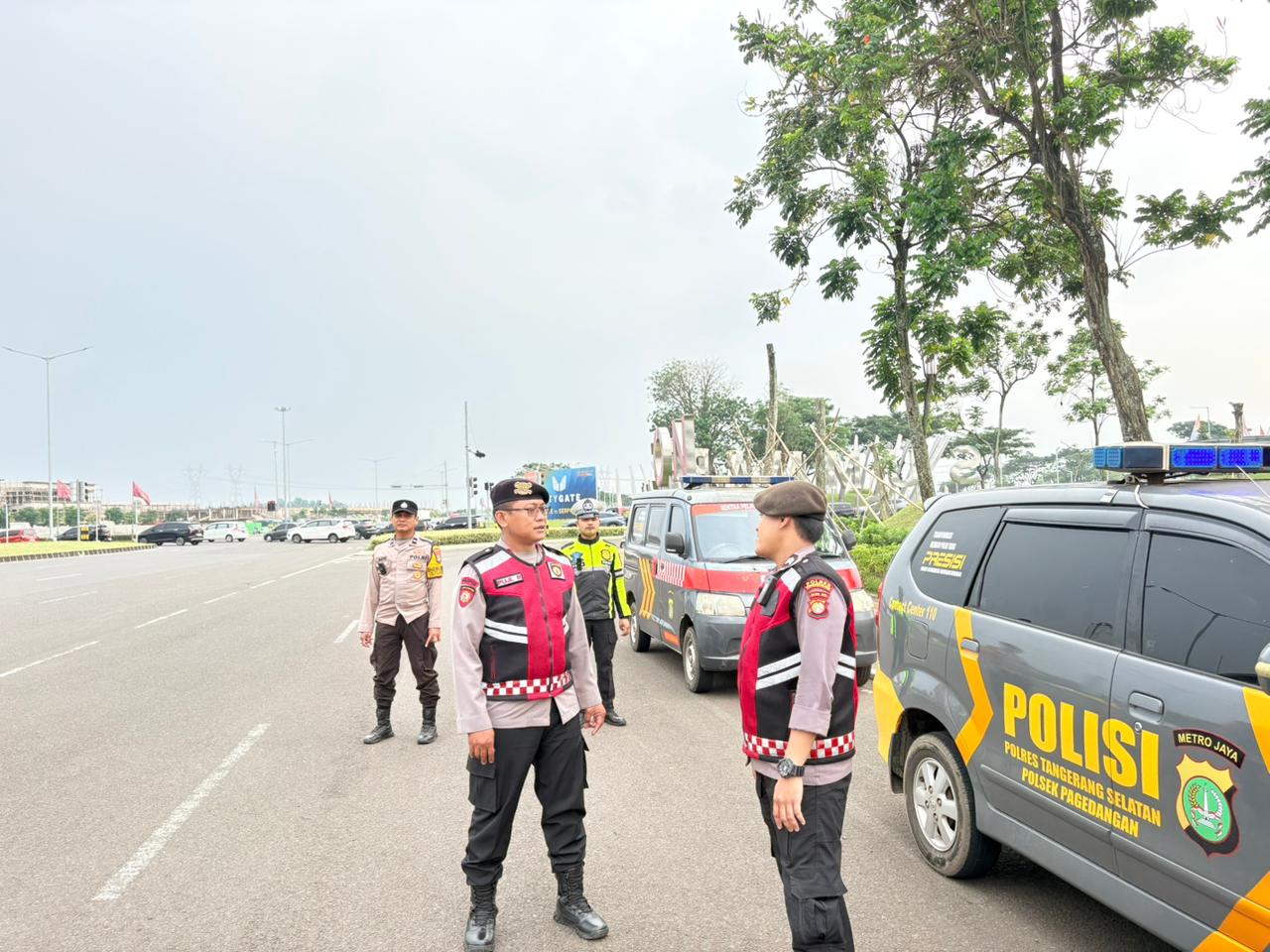 Patroli Cipkon KRYD dan Strong Point Polsek Pagedangan, Hadirkan Rasa Aman di Tengah Aktivitas Masyarakat