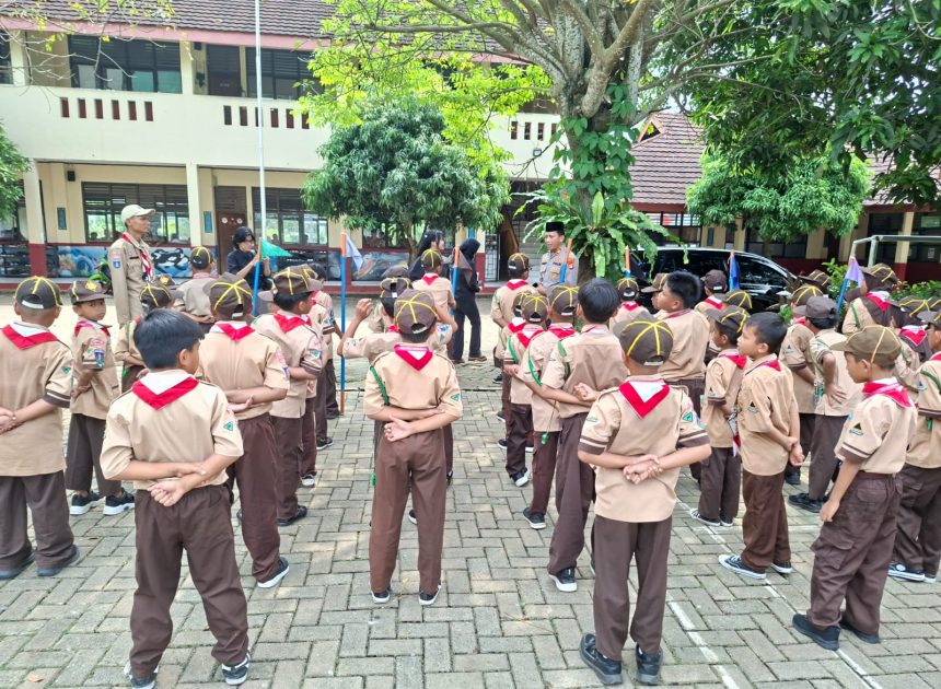 CETAR Sejak Dini! Kapolsek Cisauk Tanamkan Nilai Anti Tawuran dan Bullying di SDN Cicayur 1