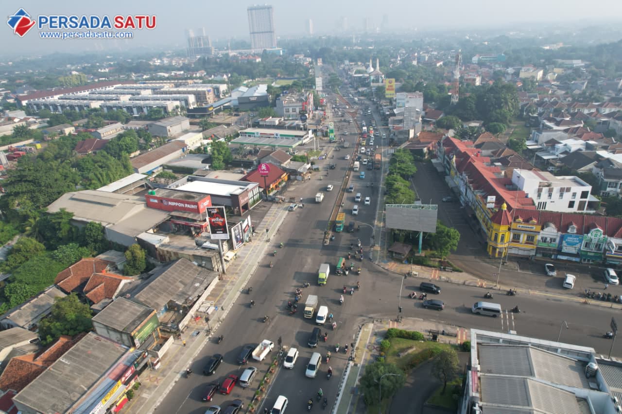 Dishub Tangsel & DSDABMBK Bergerak Atasi Penyempitan Jalan di Depan SPBU BP-AKR