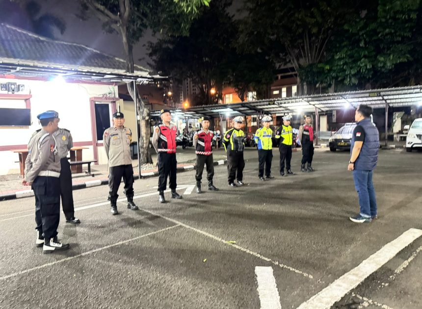 Patroli Ops Cipta Kondisi Polsek Kelapa Dua Jaga Situasi Kamtibmas Tetap Kondusif