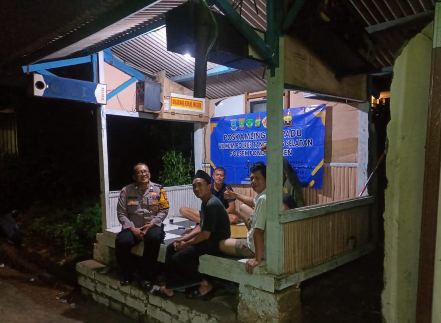 Guyub Warga dan Polisi, Siskamling Terpadu di Jurang Mangu Barat Perkuat Keamanan Lingkungan