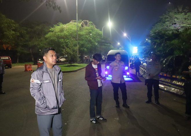 Kapolres Tangsel Patroli dan Pantau Langsung Kepulangan Viking Tangsel, Pastikan Situasi Aman dan Kondusif Pasca Penutupan BRI Liga 1