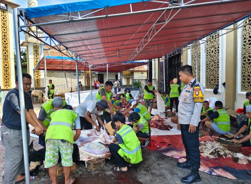 Bhabinkamtibmas Polsek Serpong Intensifkan KRYD dan DDS, Pastikan Hewan Kurban Idul Adha Aman dan Sehat