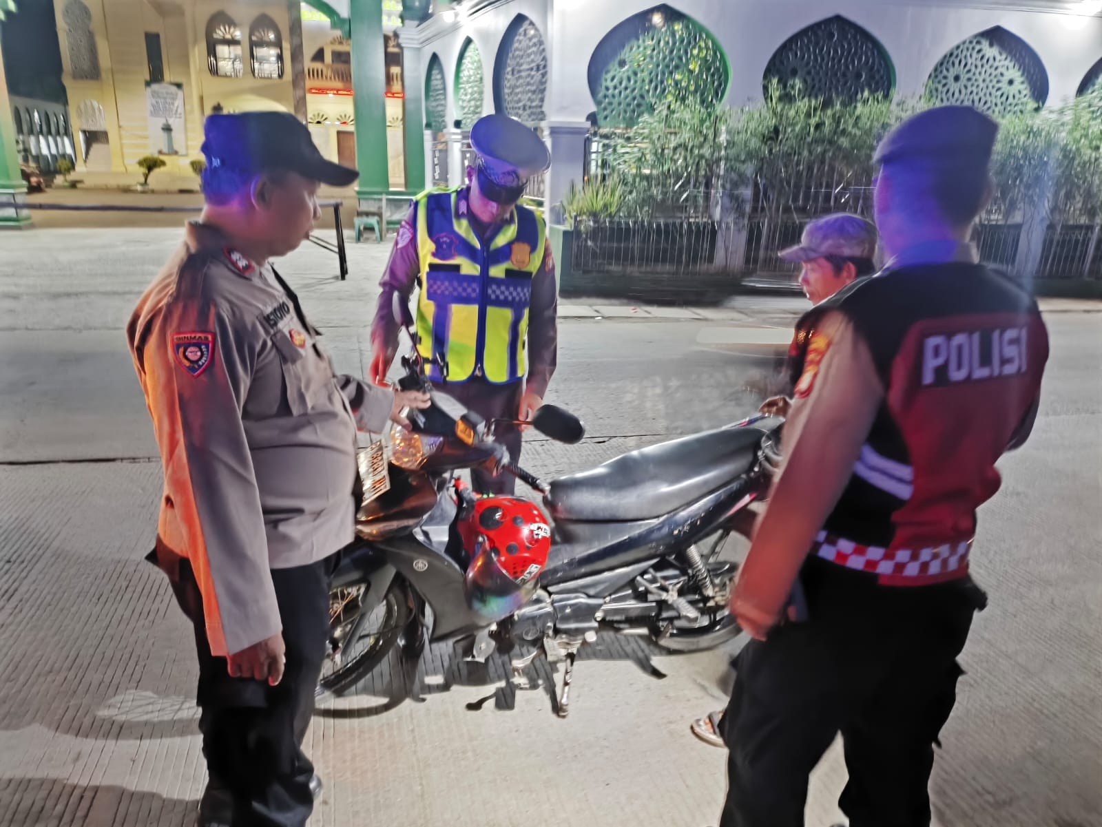 Polsek Legok Gelar Razia Stasioner Antisipasi Kejahatan Jalanan