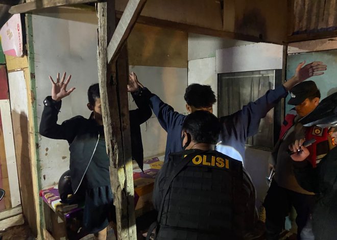Patroli Cipta Kondisi dan Razia Stasioner, Polsek Pamulang Amankan Dua Motor Tanpa Identitas dan Satu Botol Miras