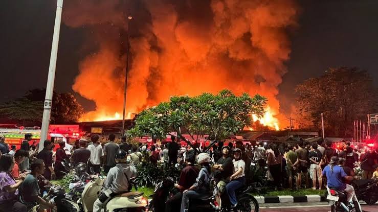 Kebakaran Hebat Melanda Kemayoran Jakarta Pusat, 250 Rumah Hangus dan Ratusan Warga Terdampak