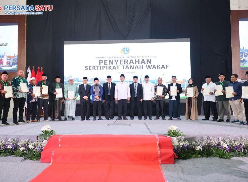 Kanwil BPN Provinsi Banten Serahkan 251 Sertipikat Wakaf pada 4th ICOP, Dukung Percepatan Sertipikasi Tanah Wakaf Nasional