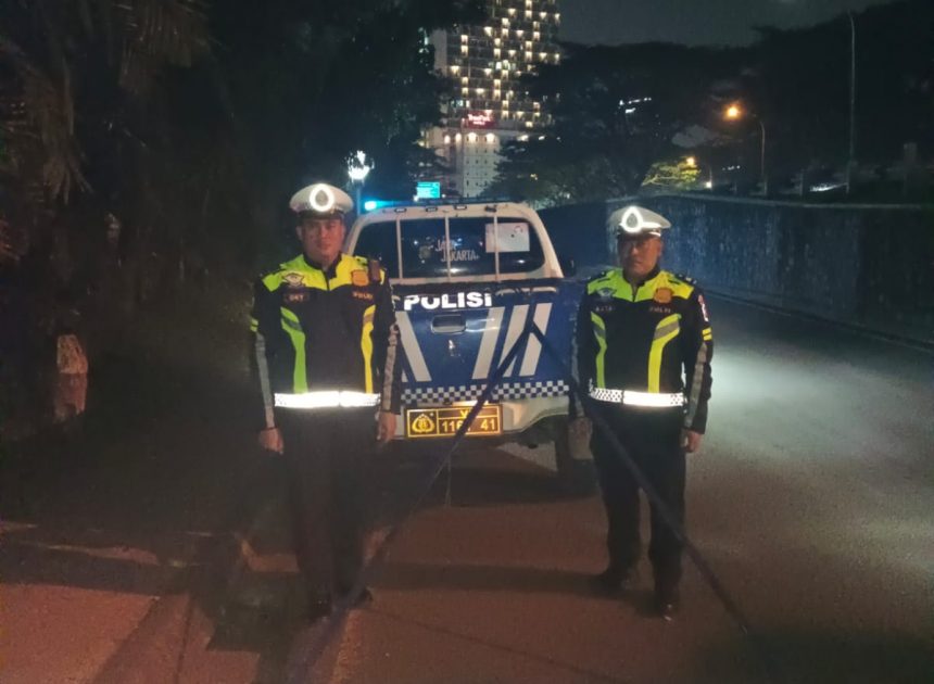 Satlantas Polres Tangsel Sisir Jalan Boulevard BSD, Pastikan Pengendara Terhindar dari Ranjau Paku