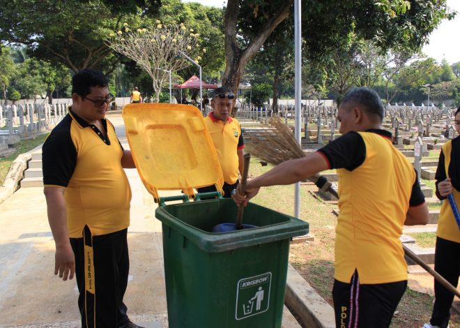 Bakti Religi di Taman Makam Pahlawan Bahagia, Polsek Pondok Aren Wujudkan Kepedulian dan Semangat Pengabdian