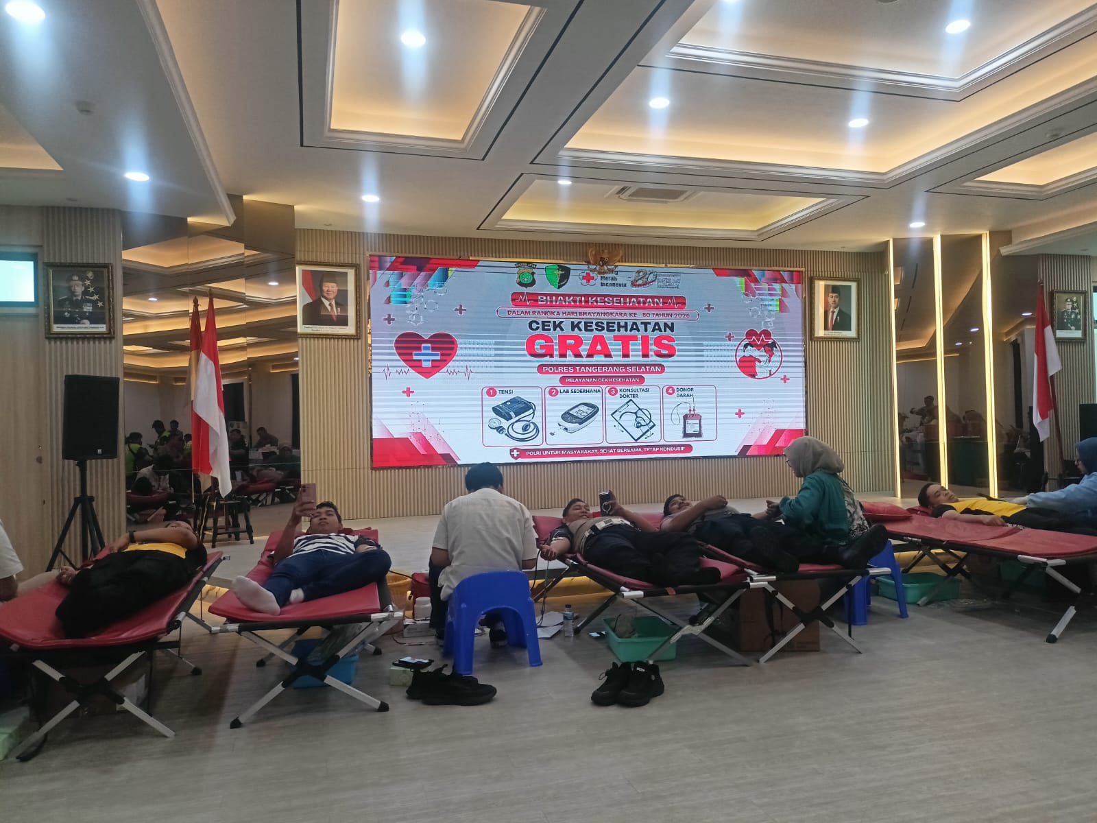 Menyambut Hari Bhayangkara ke-80, Polres Tangerang Selatan Gelar Bakti Kesehatan dan Donor Darah