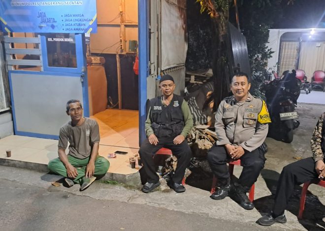 Bhabinkamtibmas Pondok Benda Laksanakan Pengecekan Poskamling Terpadu Jaga Jakarta+