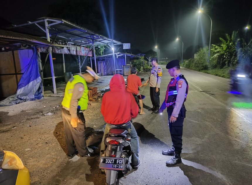 Patroli Cipta Kondisi dan Razia Stasioner Polsek Cisauk, Antisipasi Gangguan Kamtibmas