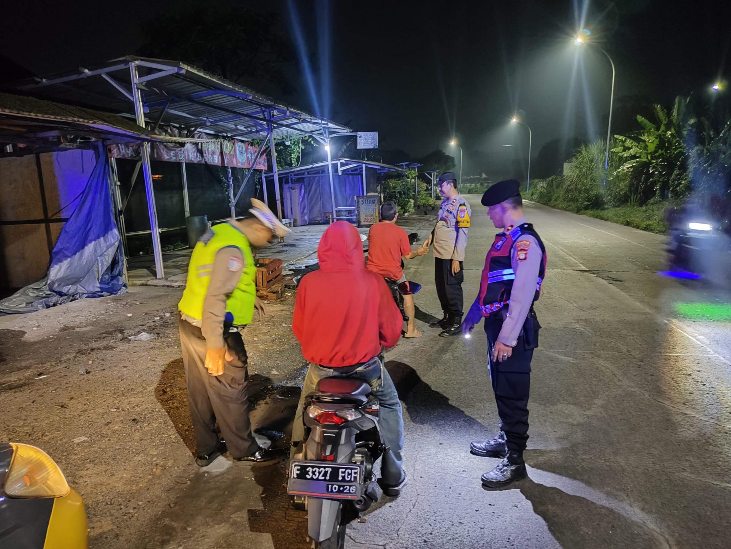 Patroli Cipta Kondisi dan Razia Stasioner Polsek Cisauk, Antisipasi Gangguan Kamtibmas