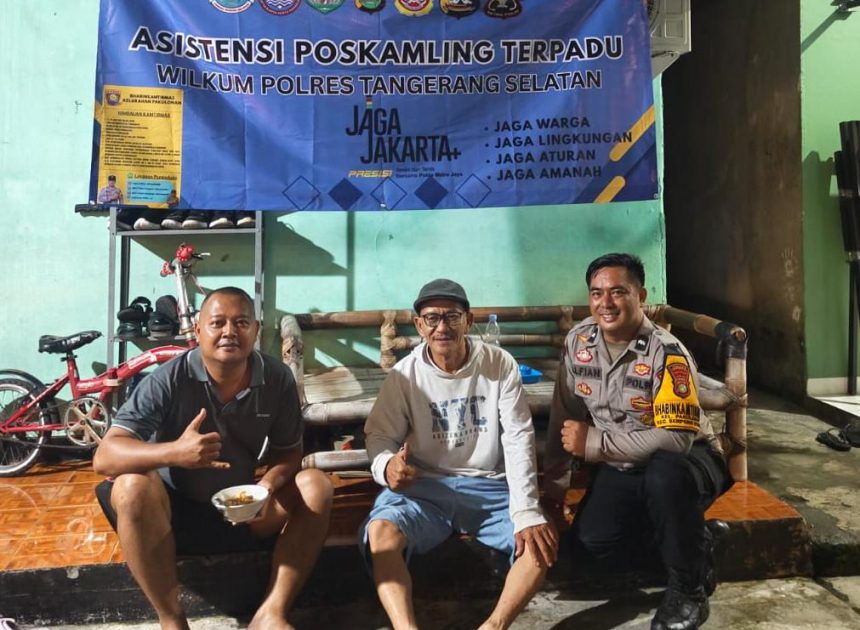 Bhabinkamtibmas Pakulonan Aktif Sambangi Poskamling, Perkuat Sinergi Warga Jaga Kamtibmas