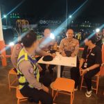 Jaga Jakarta On The Spot, Polsek Pondok Aren Kawal Nobar Piala Dunia 2026 Bersama Warga