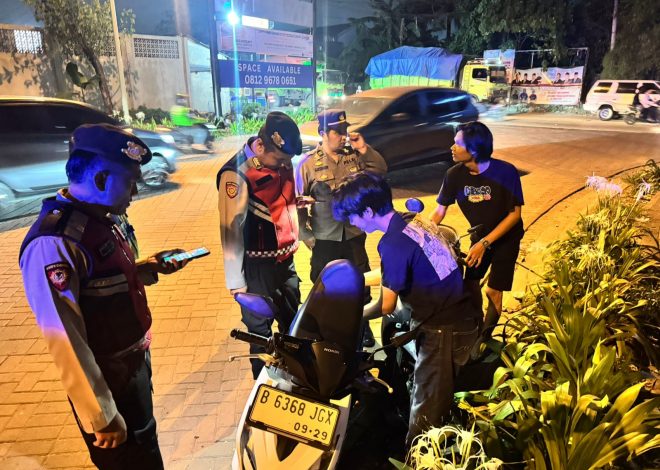 Patroli Cipta Kondisi dan Razia Stasioner Polsek Kelapa Dua Perkuat Keamanan Wilayah pada Malam Hari