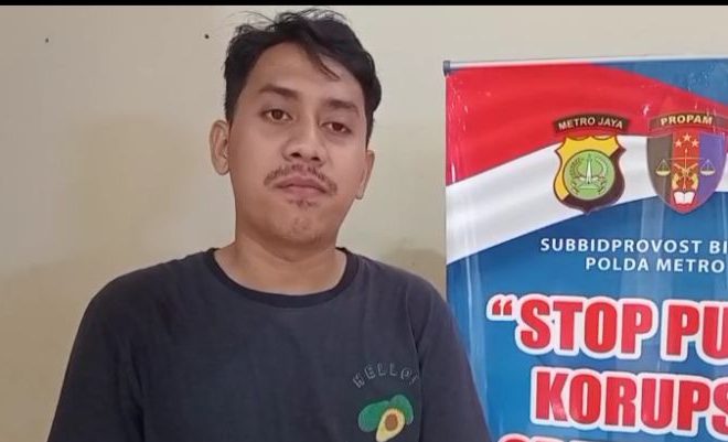 Urus Pajak Tahunan, Warga Akui Pelayanan Samsat Ciputat Cepat dan Transparan